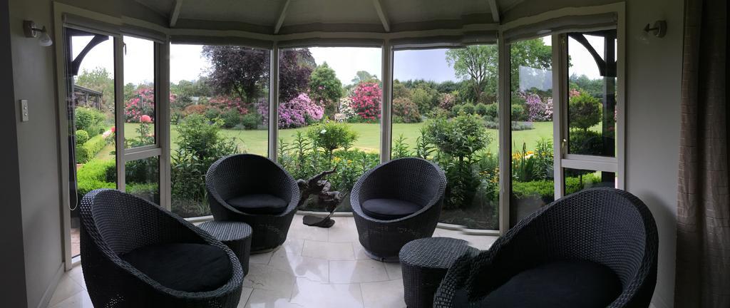 Rhododendron Garden Hotel ไครสต์เชิร์ช ภายนอก รูปภาพ